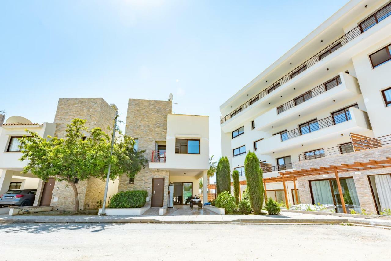 Zavos Aqua Park Vacation Club Apartment Limassol Exterior photo